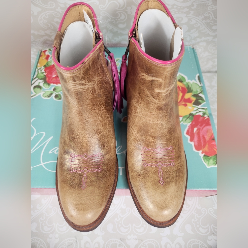 NIB Macie Bean "Goldilocks '5" Rosa La Fonda' Flamingo Ankle Boots #M5216 - Picture 5 of 11
